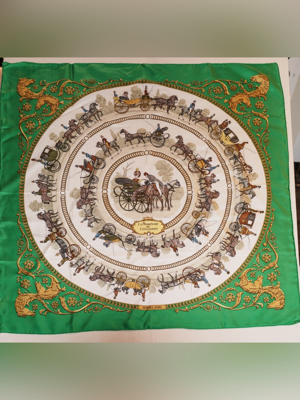 Hermès La Promenade de Longchamps Silk Twill Scarf Carré 90 Green Horse Racing M
